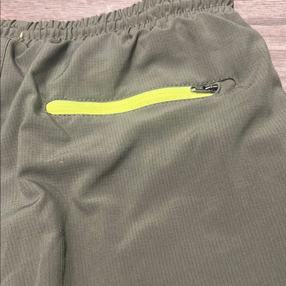 Olive Green Athletic Shorts Size 18-20 - Picture 5 of 6